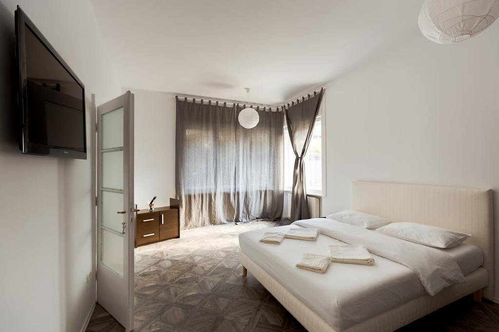M&F Apartment Brasov Exterior photo